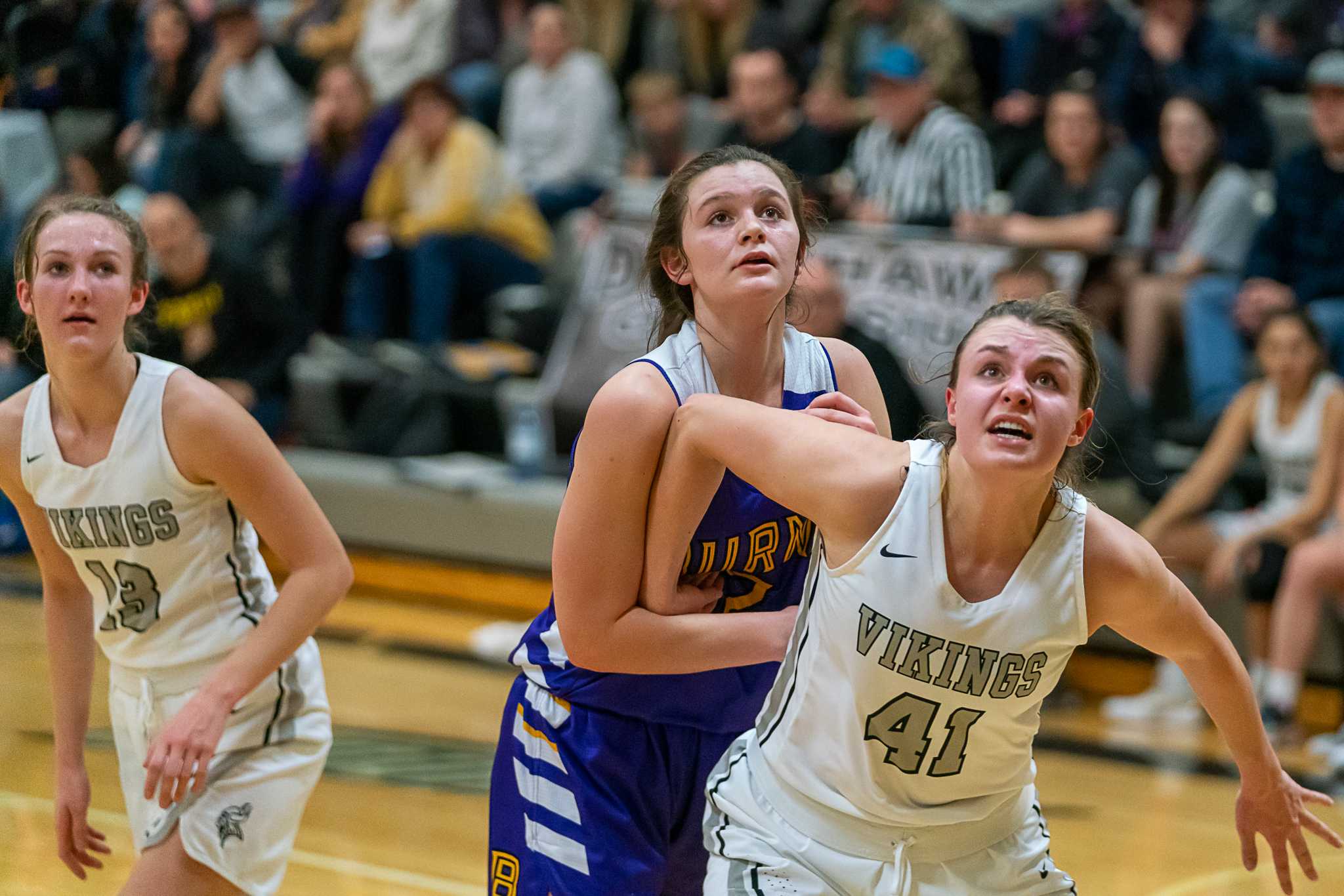 Vale's Kailey McGourty blocks out Burns' Allie Hueckman on Saturday. (Randy Seals/Eastern Oregon Sports Photos)