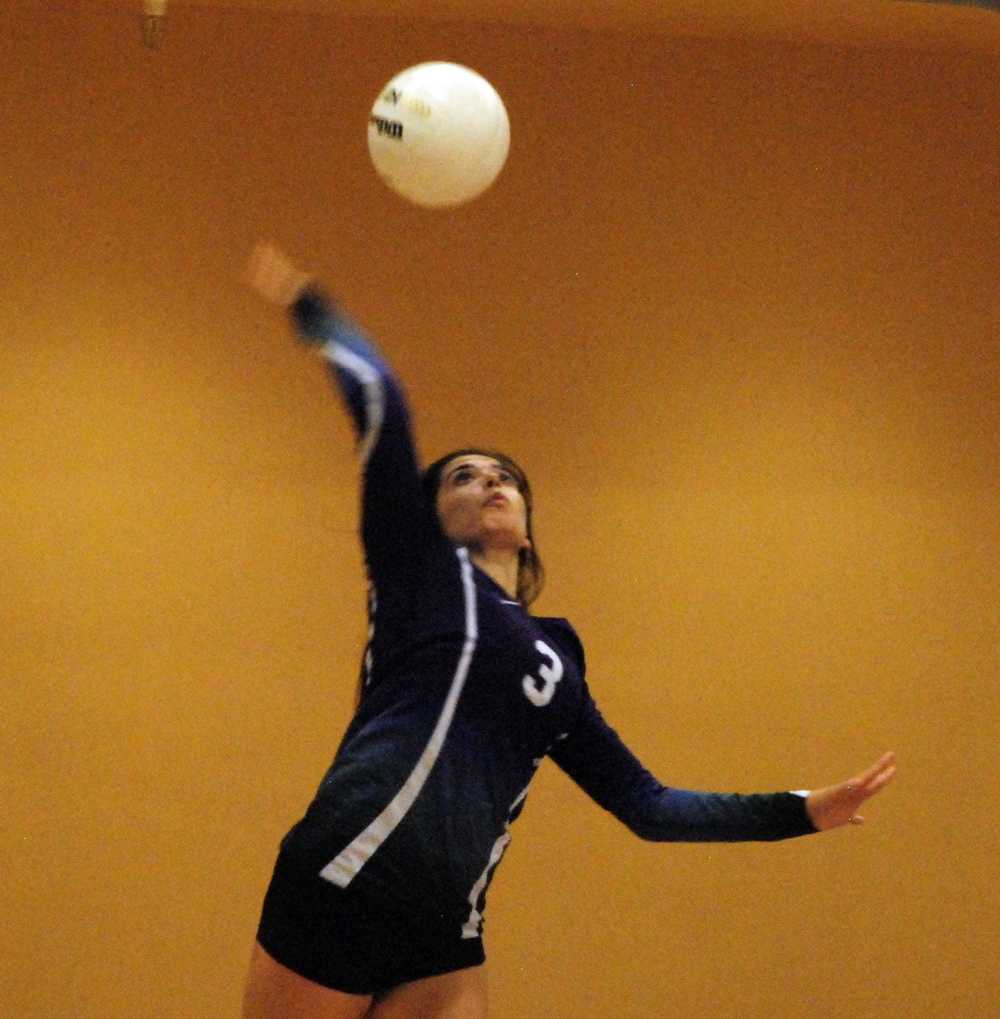 Horizon Christian's Sammie McDonald fires a serve at the OES back row. Horizon held a 15-5 ace advantage in Tuesday's match