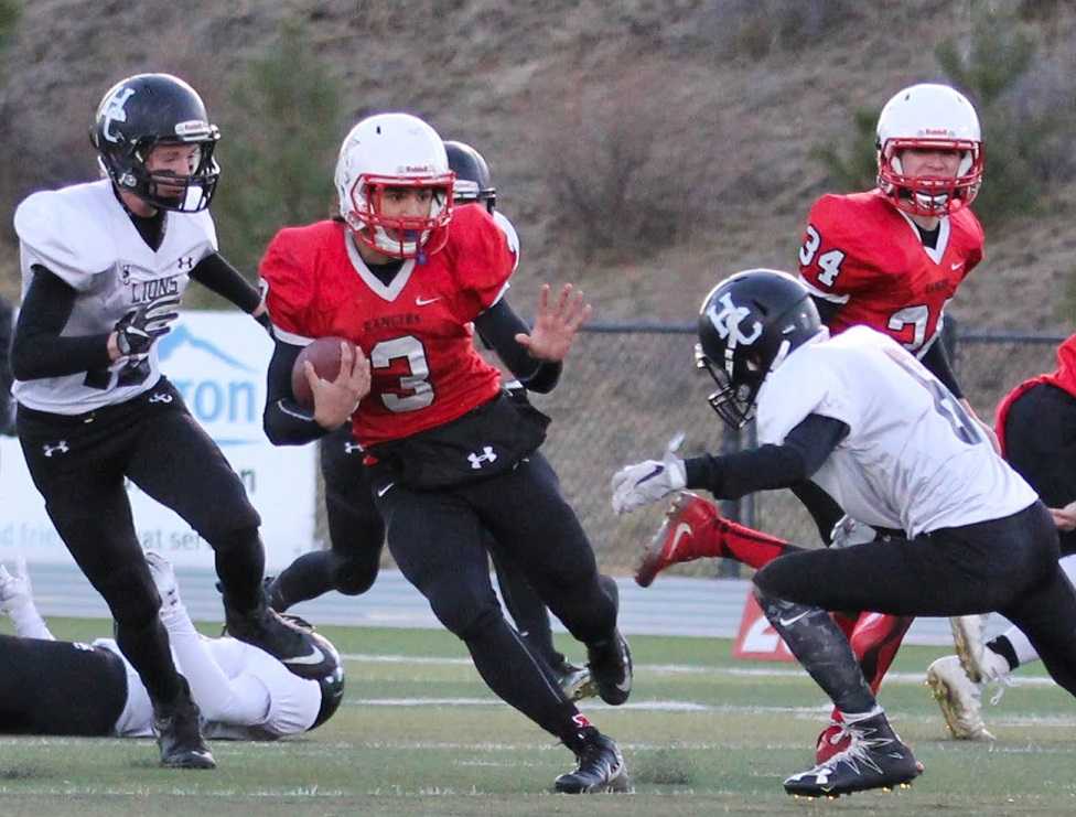 Dufur's Asa Farrell (3) has accounted for 18 touchdowns as a runner and receiver. (Photo by Robert Wallace)