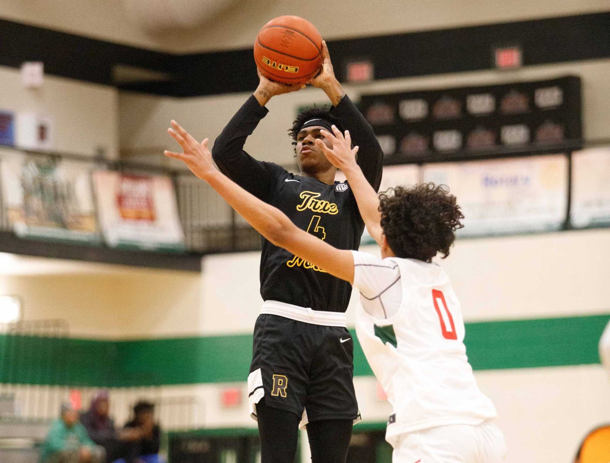 Roosevelt senior guard Chance White made seven three-pointers in last week's win over Lincoln. (Photo by Andre Waymond)