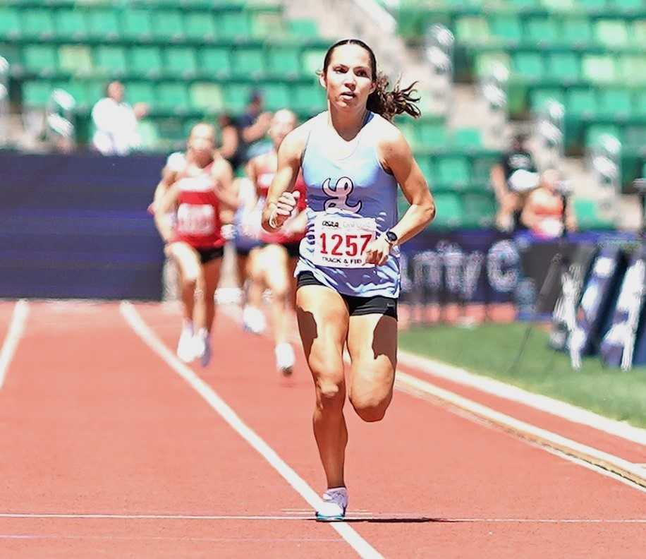 Lakeridge's Chloe Huyler ran away from the competition in the 1,500-meter final Saturday at Hayward Field. (Photo by JR Olson)
