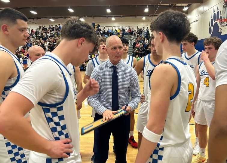 With a career record of 712-351, Barlow coach Tom Johnson is No. 4 on the state's all-time wins list. (Photo by Kerry Eggers)