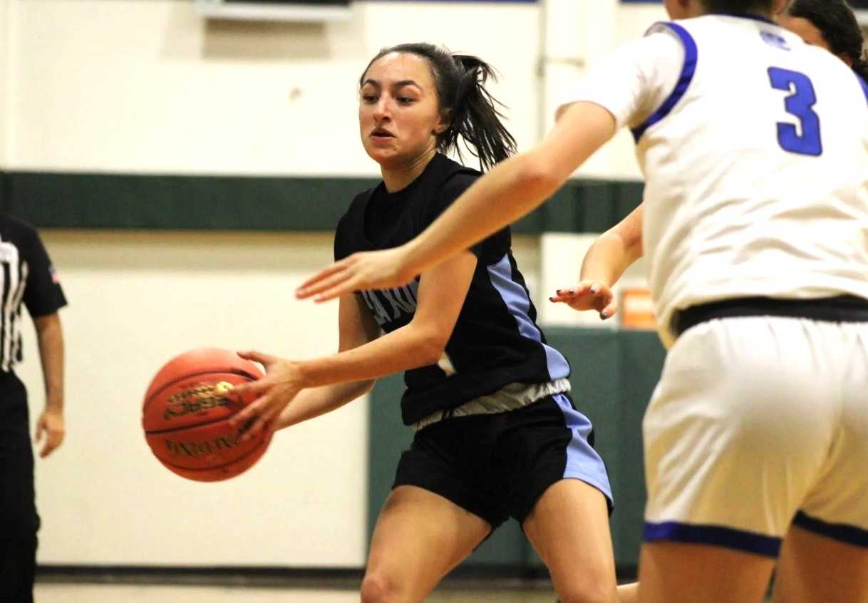 Senior point guard Chica Casas, a transfer from West Salem, has provided stability for South Salem. (Photo by Jeremy McDonald)