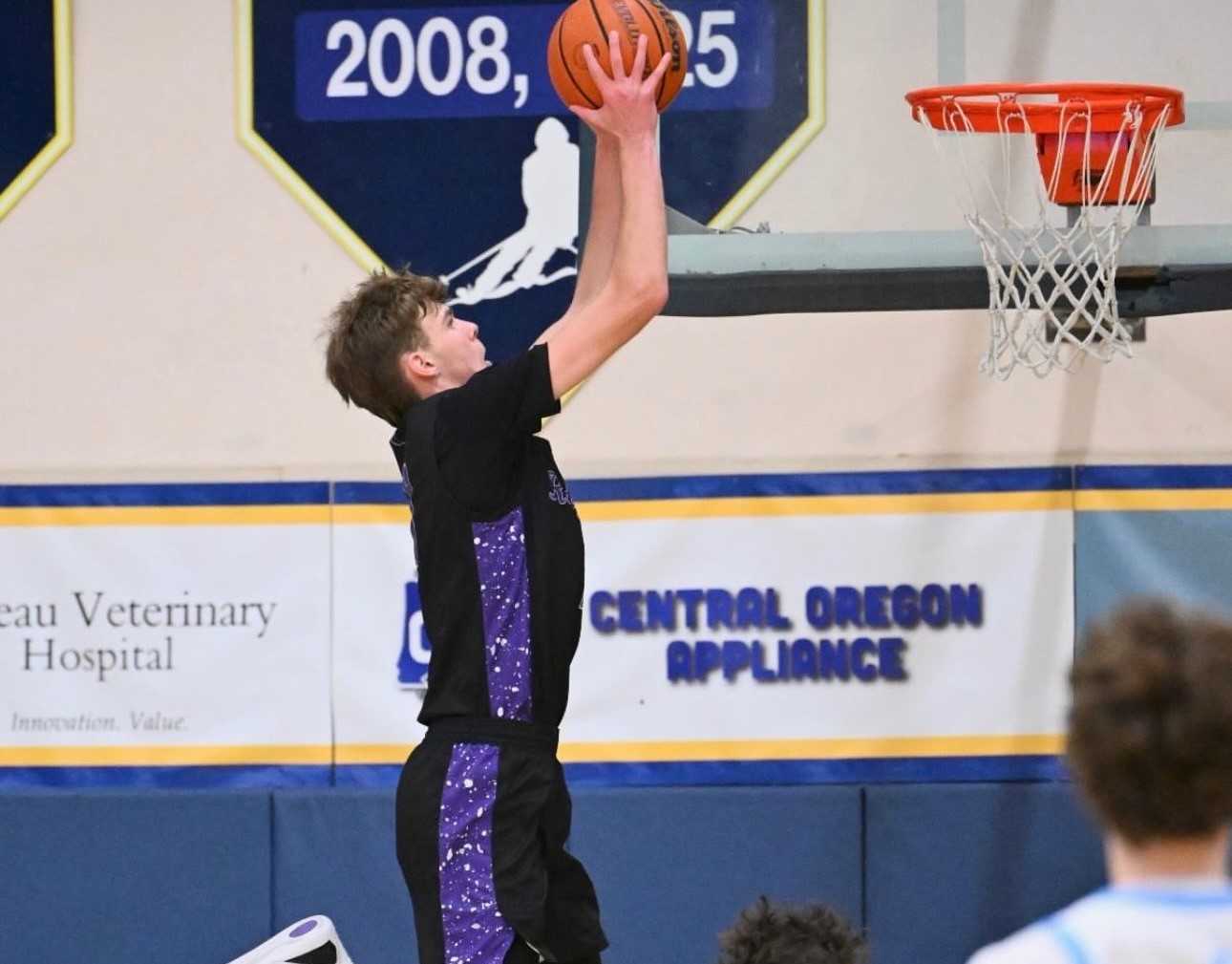 Ridgeview junior Gavin Leunen has scored 39 points three times and 37 points once this season. (Photo courtesy kcfreshinc)