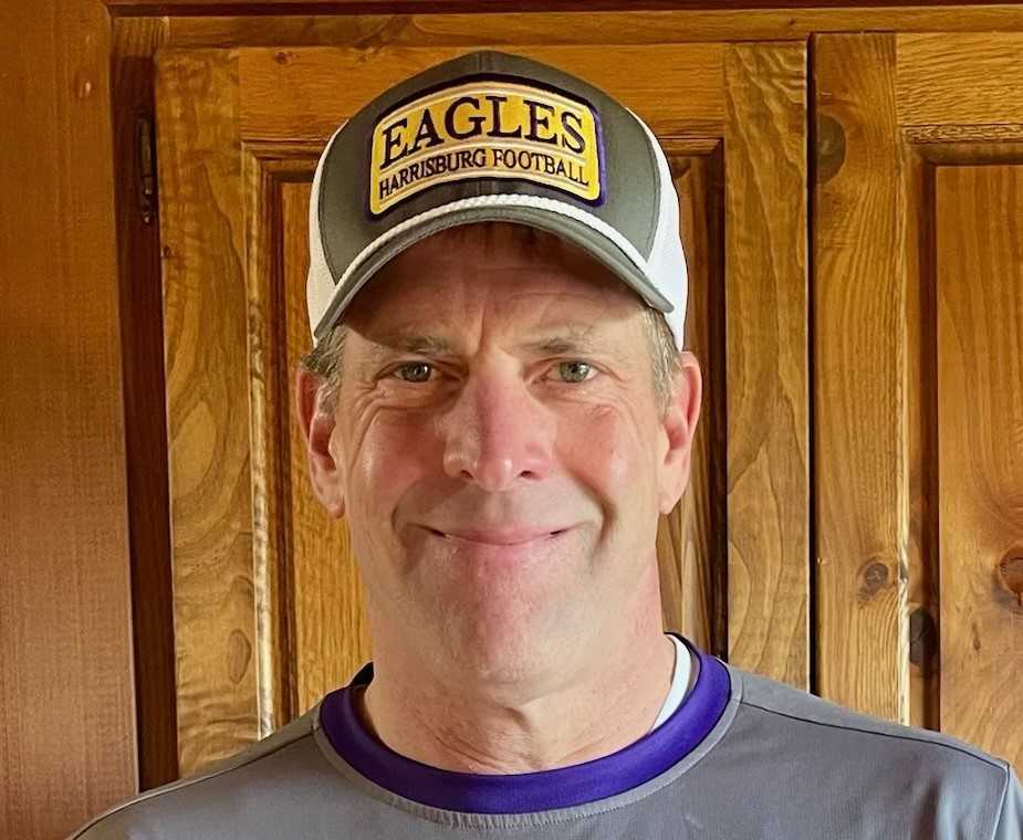 Josh Wilcox, a member of Oregon's 1995 Rose Bowl team, played in two seasons in the NFL with the New Orleans Saints.