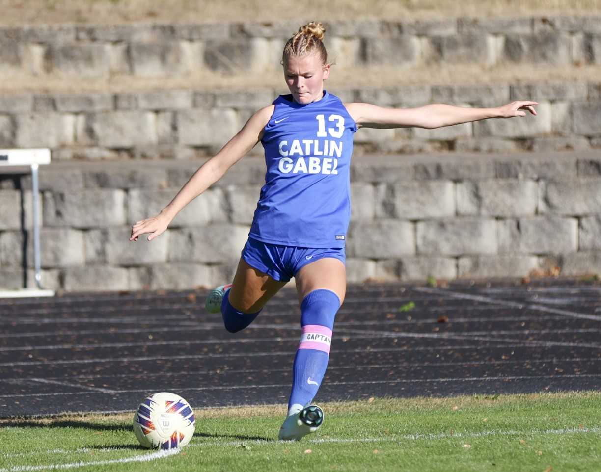 Catlin Gabel senior defender Sammy Wells was a 3A/2A/1A second-team selection last season. (Photo by Amanda Lohman)