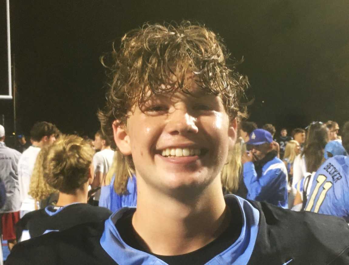 Lakeridge junior Carson PIckens passed for 284 yards and three touchdowns in Friday's 34-22 win over Mountainside.