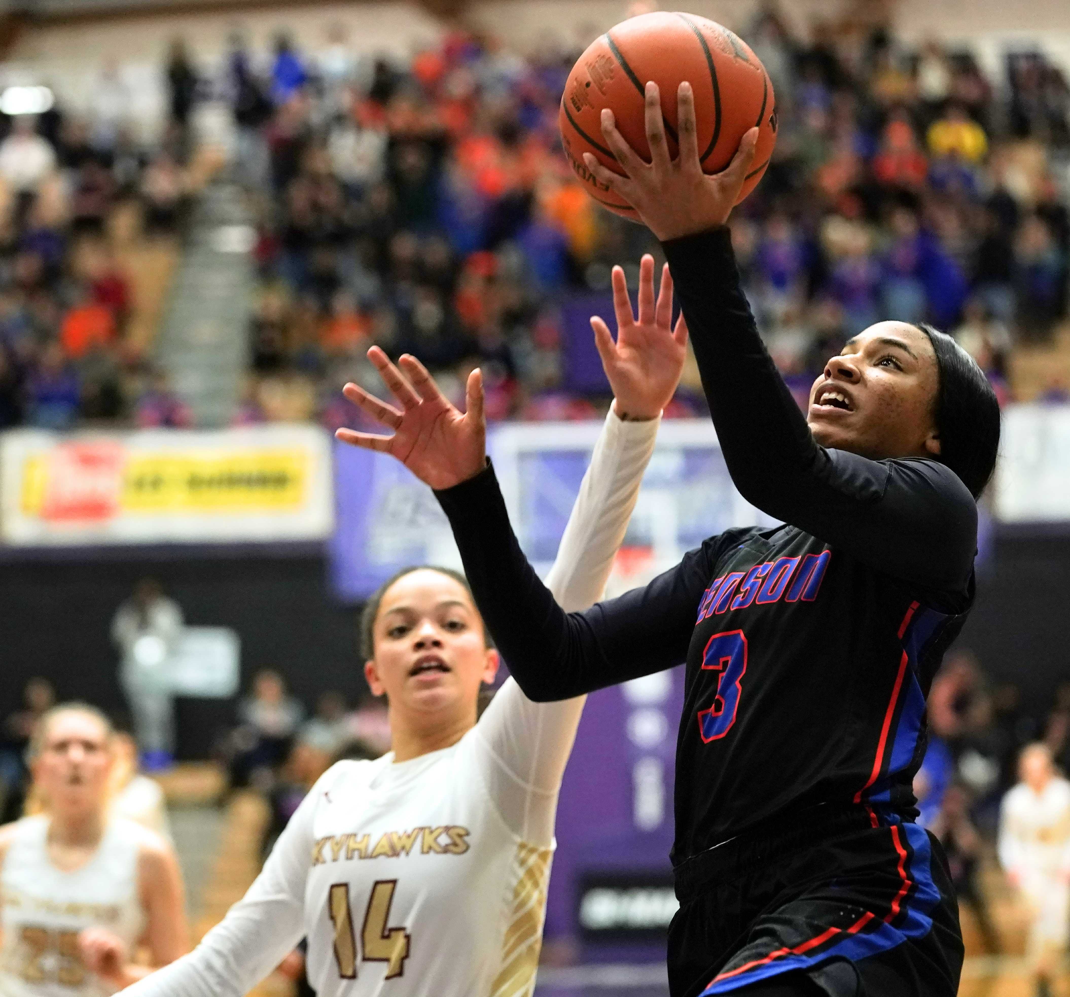 Ciera Ellington scored a team-high 20 points in Benson's rout of Southridge on Saturday night. (Photo by Jon Olson)