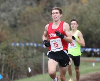 McMinnville's Zane Fodge ran a 14-second personal best in the 3,000 meters Thursday. (NW Sports Photography)